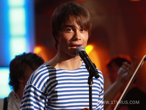  Alex on Russian TV-show "Moment of Glory"