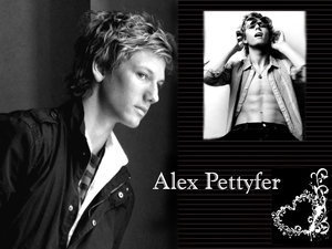  Alex Pettyfer