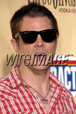  Johnny Knoxville arrives at the Los Angeles premiere of "Extract" on August 24, 2009 in Hollywood