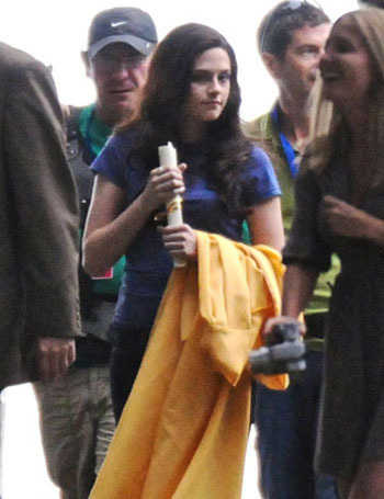  Kristen as Bella in the Eclipse set