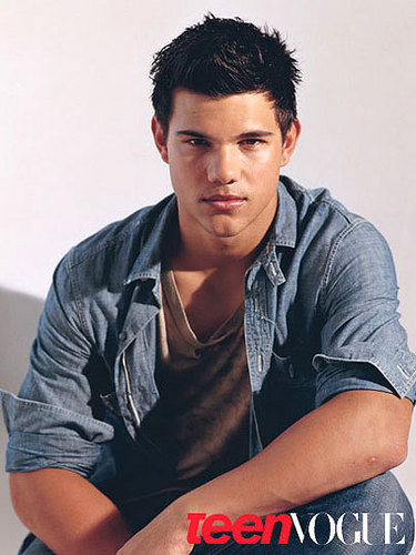  Taylor Lautner in Teen Vogue