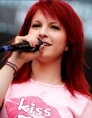hayley williams red hair dye. Hayley