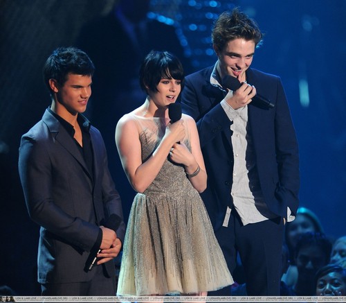 Kristen @ MTV VMA's 2009