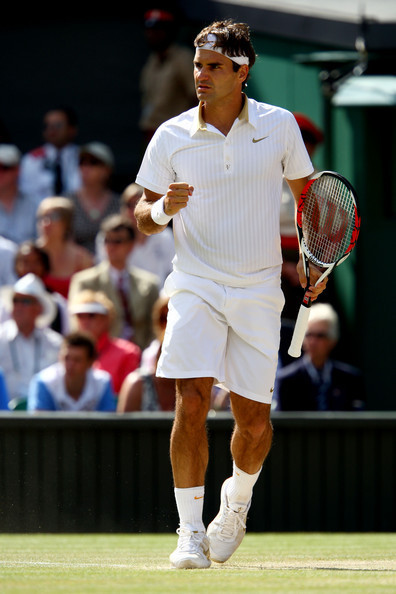 Roger-Federer-Wimbledon-2009-roger-federer-8177049-396-594.jpg