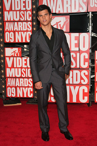  Taylor Lautner - এমটিভি Video সঙ্গীত Awards 2009