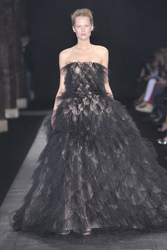 Valentino Fall 2009 Couture Collection