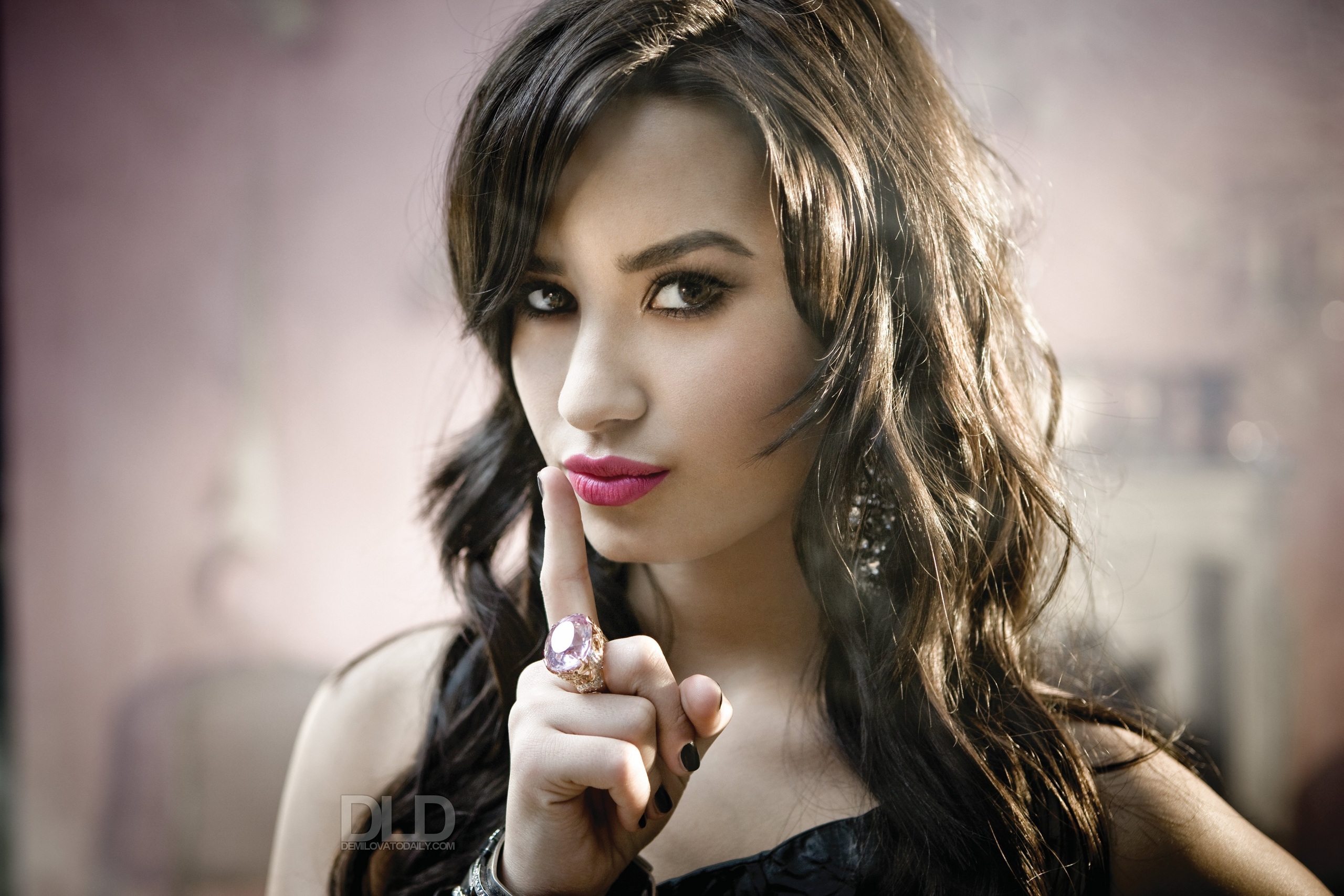 Demi Lovato - Photos Hot