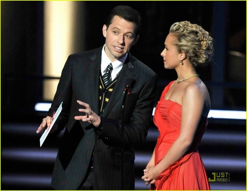 Hayden Panettiere @ 2009 Primetime Emmy Awards 