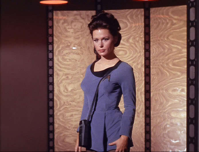 femmes dans étoile, star Trek Photo: Helen Noel ''Dagger of the m...