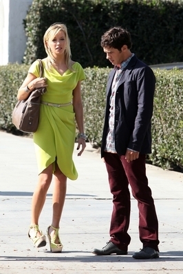  Katie Cassidy and Michael Rady on set - September 21, 2009