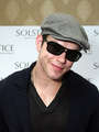 Kellan Lutz attended the Emmy Gift Suites 2009 in LA yersterday [Sept., 19]  - twilight-series photo