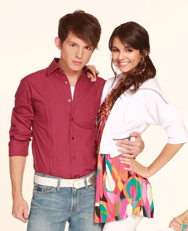  simon curtis and victoria justice