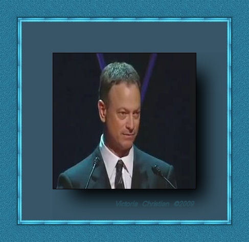  Gary Sinise_Beacon Theatre_09-11-2009_By Victoria Christian