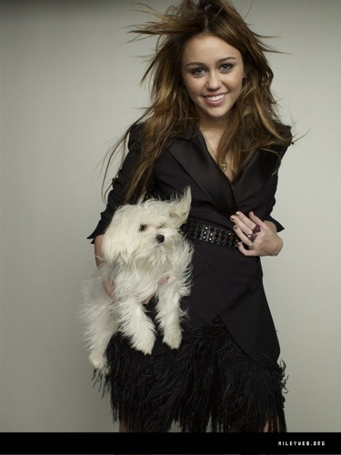 Miley - 'Glamour' Magazine Outtakes