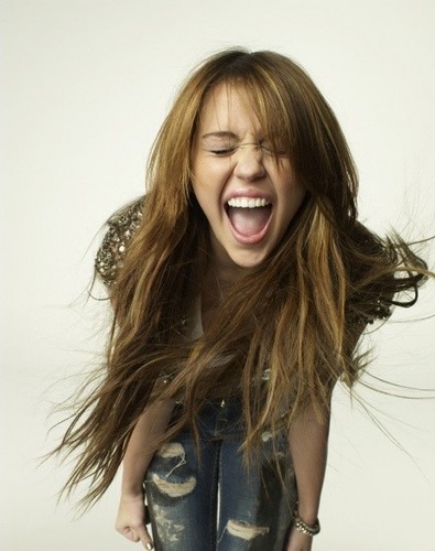  Miley at Glamour Maagazine