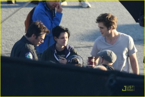  on set of eclipse