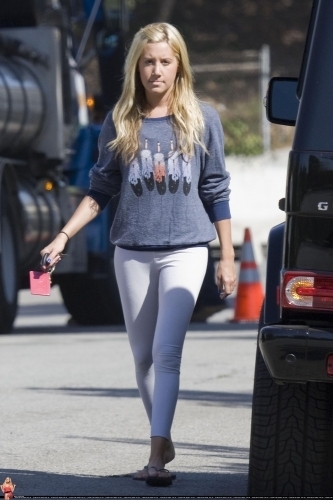  Ashley at Beverly Hills [Oct 1]
