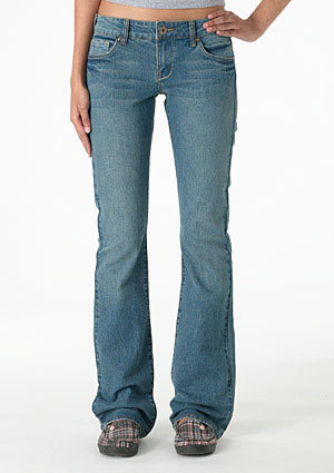  Reese Low-Rise Boot Jean - Medium Vintage