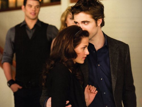  Stills from Official Illustrated ‘New Moon’ Movie Companion