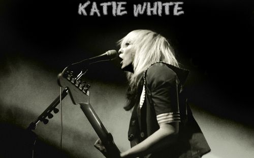  Katie White