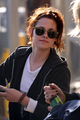 Kristen being gorgeous outside of Jimmy Kimmel Live  - twilight-series photo
