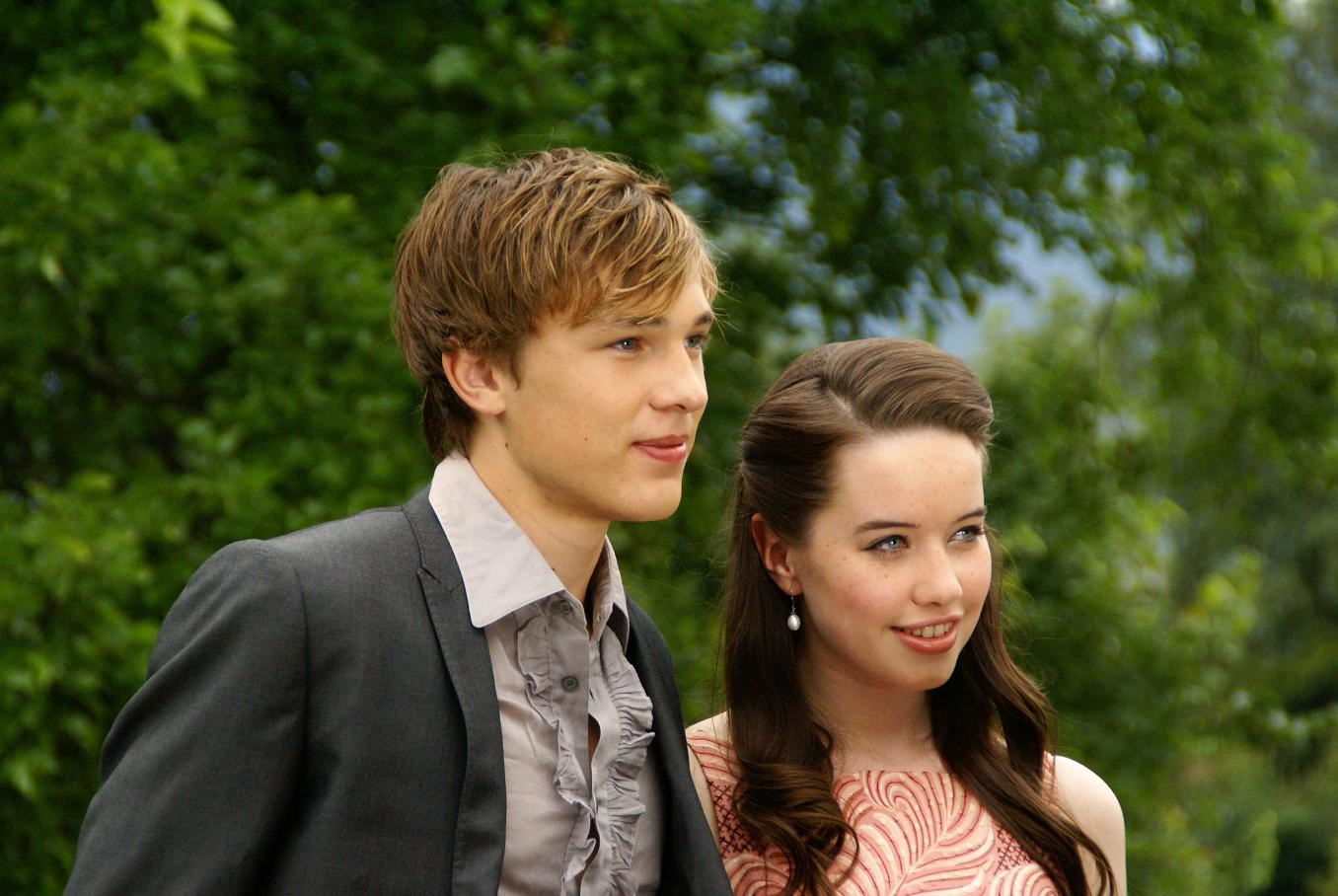 - Read the results on this poll and other Anna Popplewell polls.