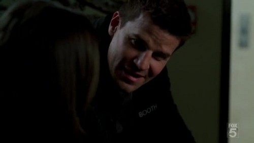  Booth loves ____ ?