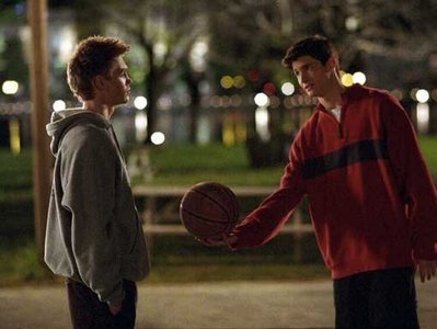  In season 2, episode 8, Truth, amargo, amargos Truth: Nathan and Lucas go on a road trip to watch a baloncesto game. What was the team called?