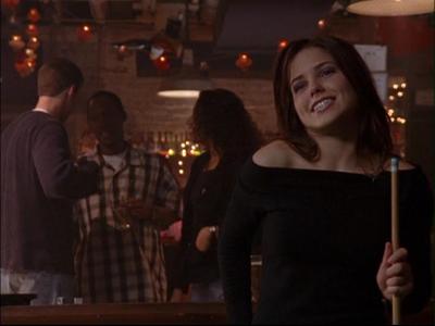  On Brucas' encontro, data in 1xo9, what is the first pool ball that Brooke shoots in?