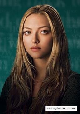  Which animated cartoon did Amanda Seyfried come out in 별, 스타 in?