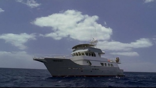  What is the name of Penny's barco that found the Oceanic Six after the helicopter went down?