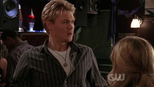  Lucas: Haley, u know my girlfriend Peyton, right? Peyton: Oh God. Haley: What? Since when? Lucas: ____________