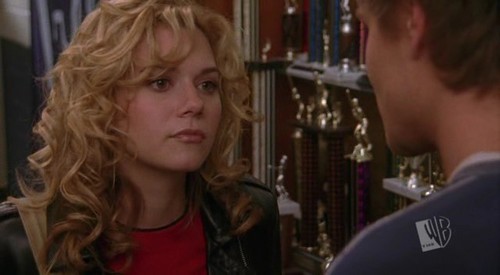  Peyton: Even if we could be together, what makes Du think it would work? Lucas: Cause I feel it in my heart. ____ ?
