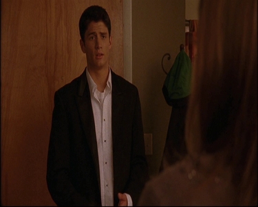  T/F : Nathan walks out on Haley in this scene?