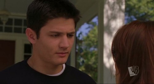  Is Naley's first Kiss ?