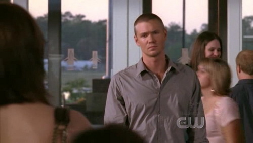  brucas MOMENTS : Which song is playing during this scene ?