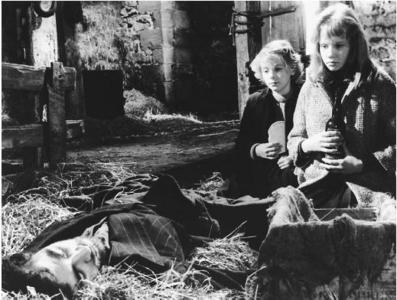  A étoile, star in the making - Hayley Mills starred in the 1961 film "Whistle down the ------?