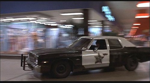  In which movie can we see this 1974 Dodge Monaco ?