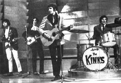  SIBLINGS IN BANDS - The Kinks?