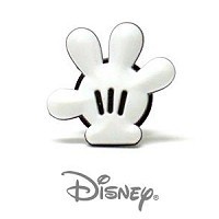 First cartoon where Mickey wears gloves ?