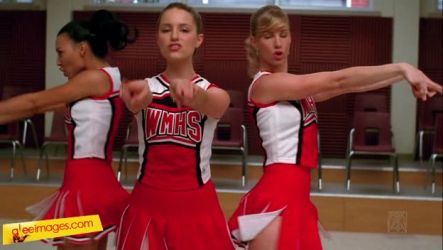  Showmance: What song did Quinn and the cheerleaders audition to the Glee club with?