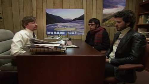 How much money did Bret and Jemaine receive out of the box at the second band meeting?