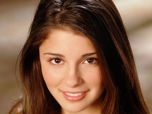  For how many roles on Roswell has Shiri auditioned?