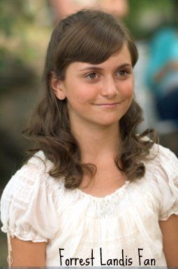 What is the role of Alyson Stoner in Cheaper by the dozen?
