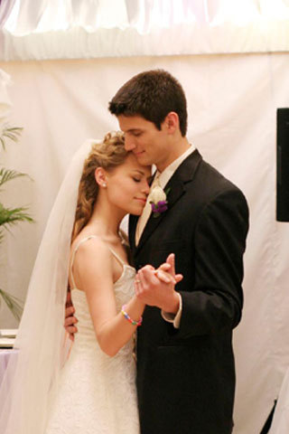  What is the name of the episode in which it is Haley And Nathan's recommitment cermony?