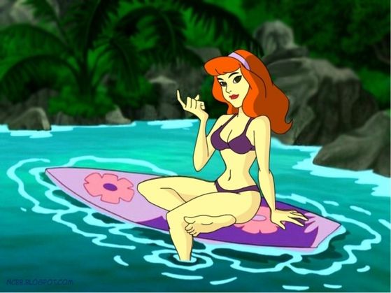  7.Daphne she's sexy she has long beautiful red hair beautiful red lips and lovely skin why 7 she gets kindnapped too much