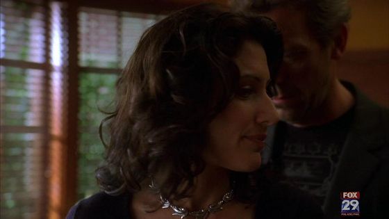  57. this moment is a classic huddy eye sex moment when he creeps up behind her and stands right behind her and is looking right into her eyes Ты can just feel the chemistry it makes me сердце melt.