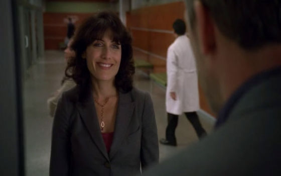  48. This scene is a great huddy one cause house knows he is getting closer with cuddy so he makes a argument but she see right through him “this is just your way of saying あなた accept my apology “