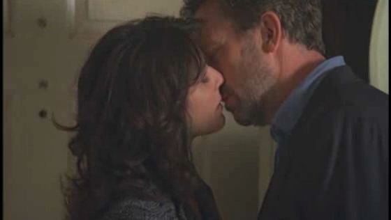 2. OMFG house always wants to kiss cuddy it may not of been real it may only of been in house’s head but he still always wants to kiss her it wasn’t real but it was sure hot!!!!!!!!!!!!