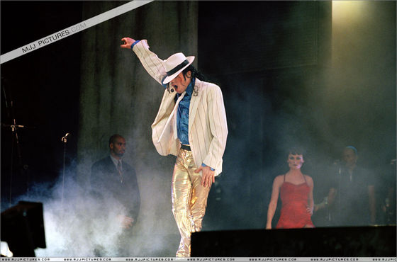  The best track,music video and performance:Smooth Criminal which is from BAD!!!